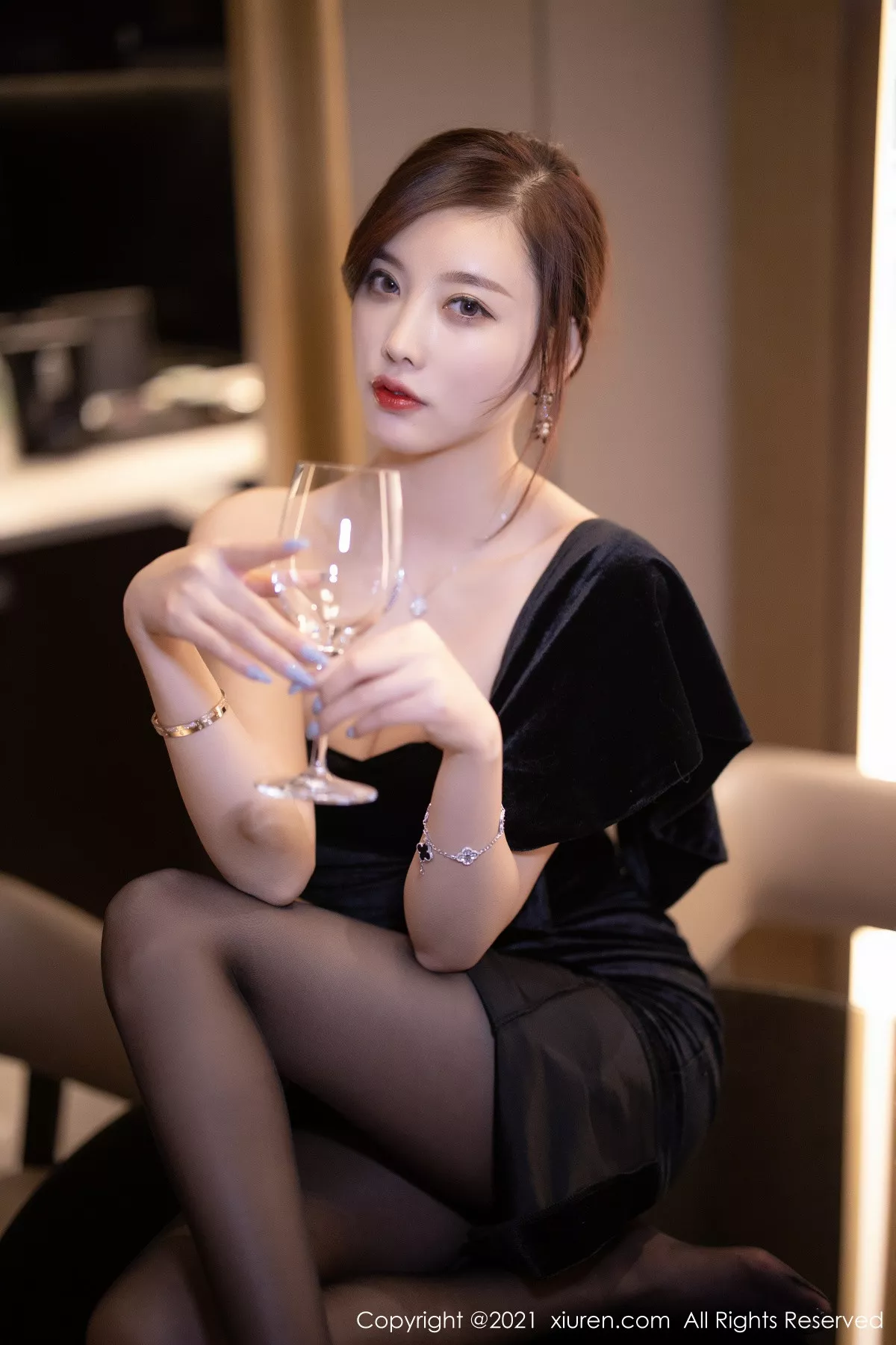 [XiuRen秀人网]第3184期杨晨晨写真  第31张-《94零社区》