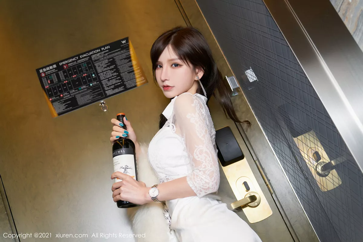 [XiuRen秀人网]第3230期周于希写真  第2张-《94零社区》