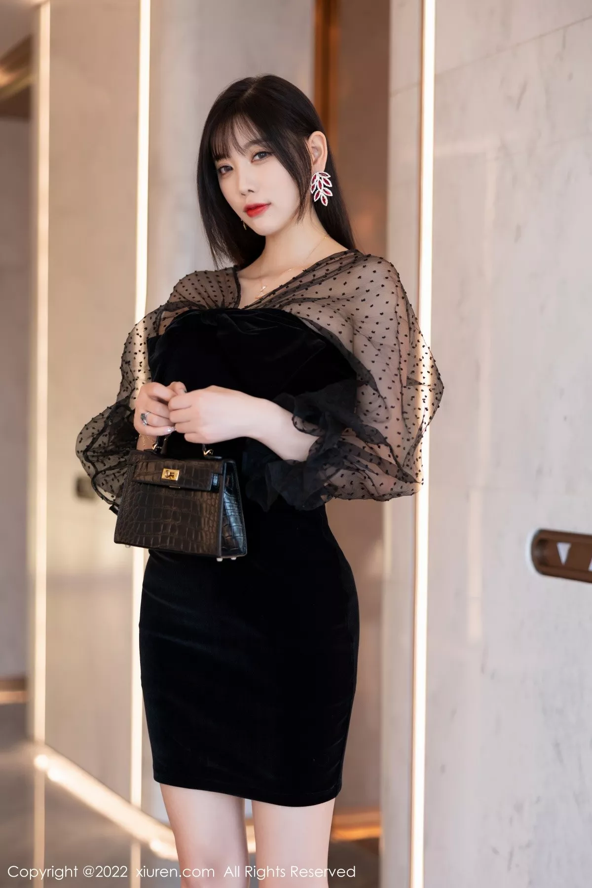 [XiuRen秀人网]第5264期杨晨晨写真  第1张-《94零社区》