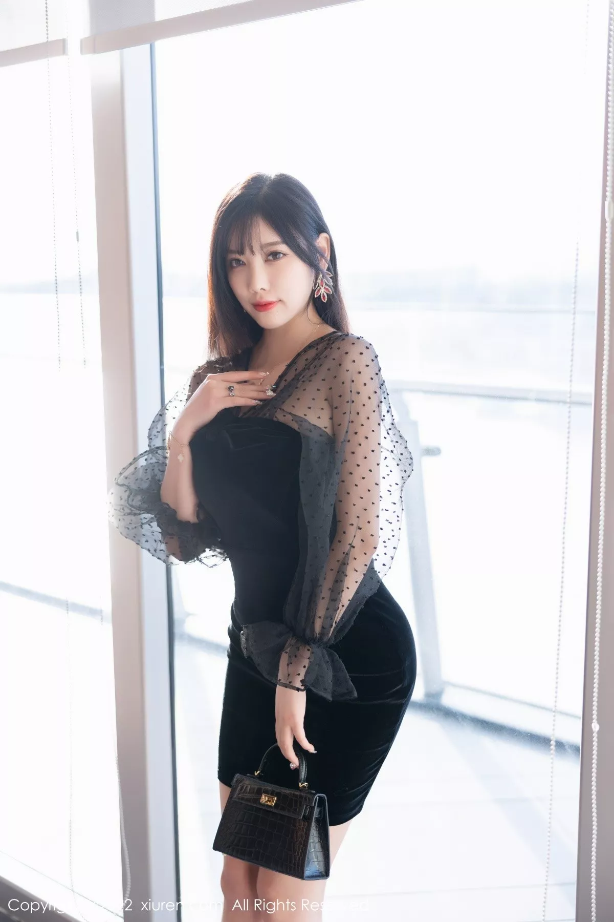[XiuRen秀人网]第5264期杨晨晨写真  第5张-《94零社区》