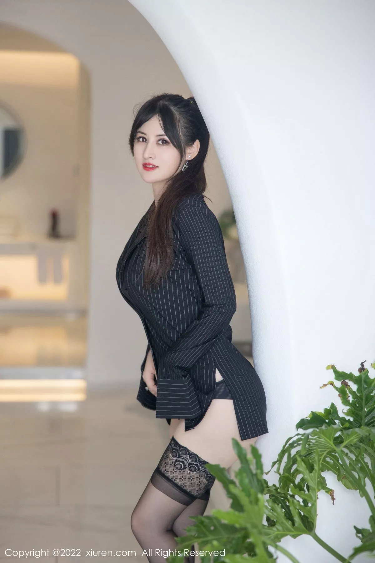 [XiuRen秀人网]第5335期诗诗写真  第5张-《94零社区》