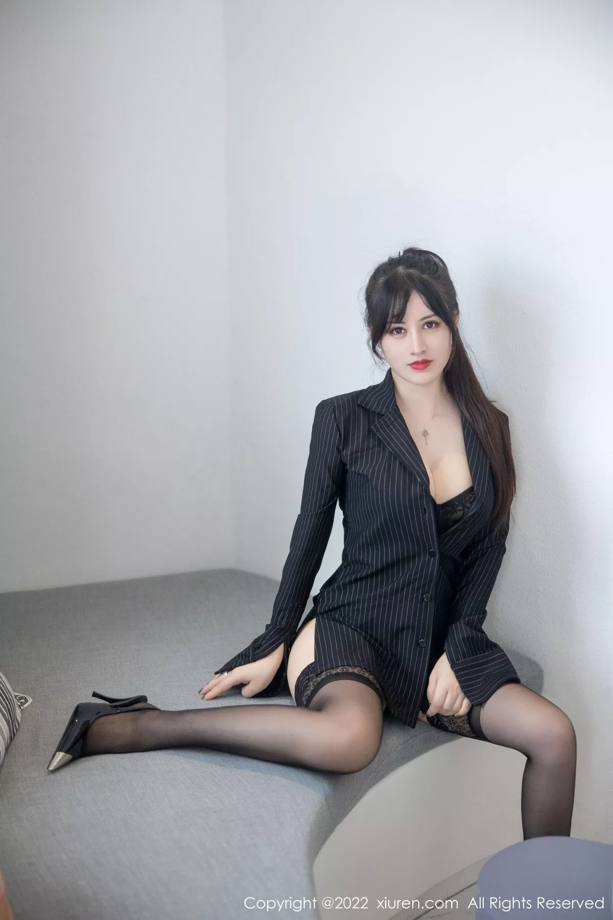 [XiuRen秀人网]第5335期诗诗写真  第7张-《94零社区》