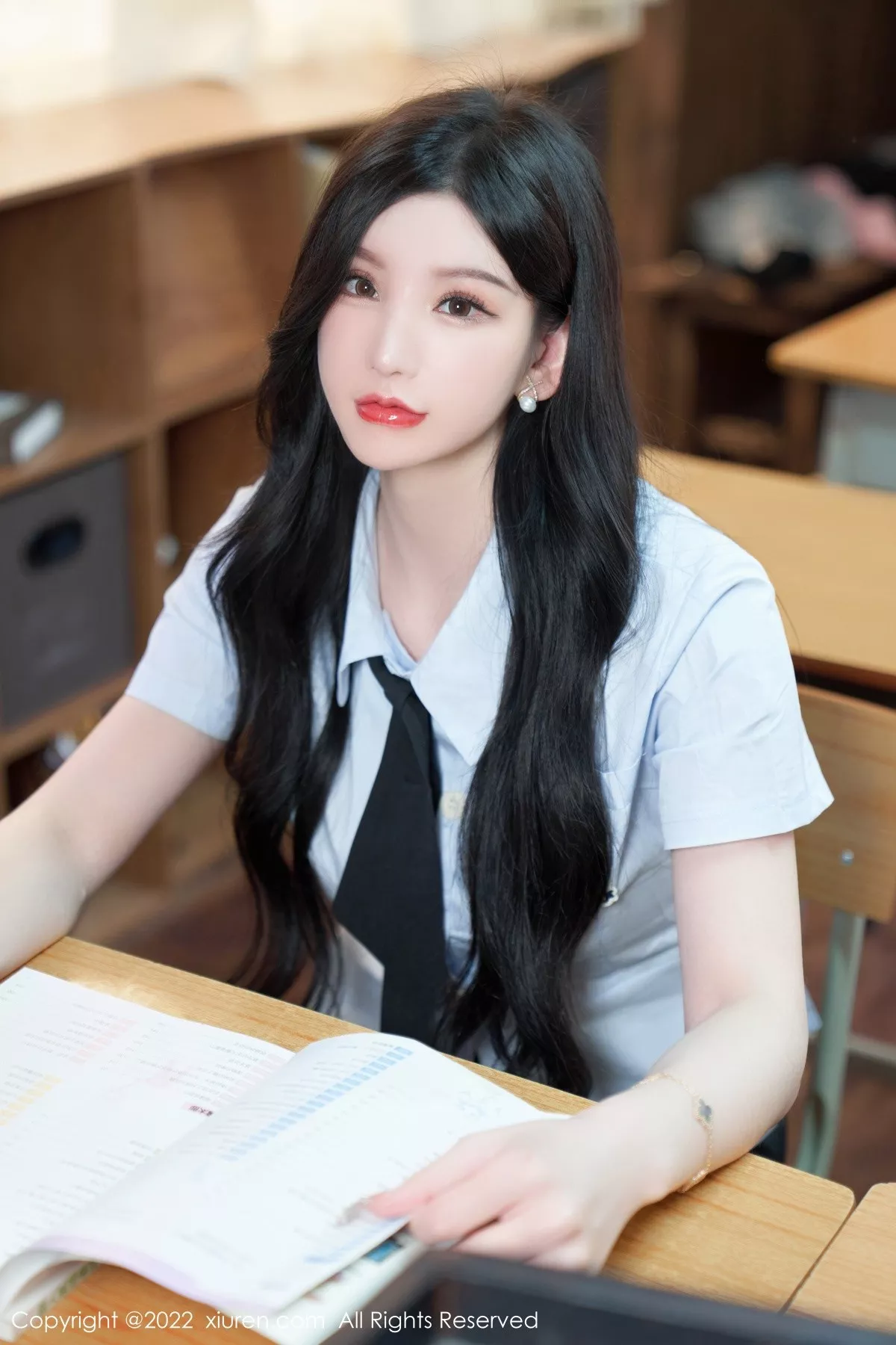 [XiuRen秀人网]第5452期周于希写真  第5张-《94零社区》