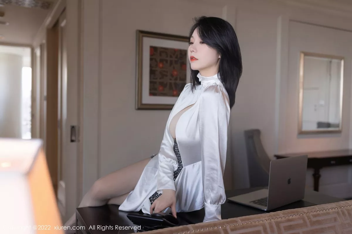 [XiuRen秀人网]第5480期安然写真  第32张-《94零社区》