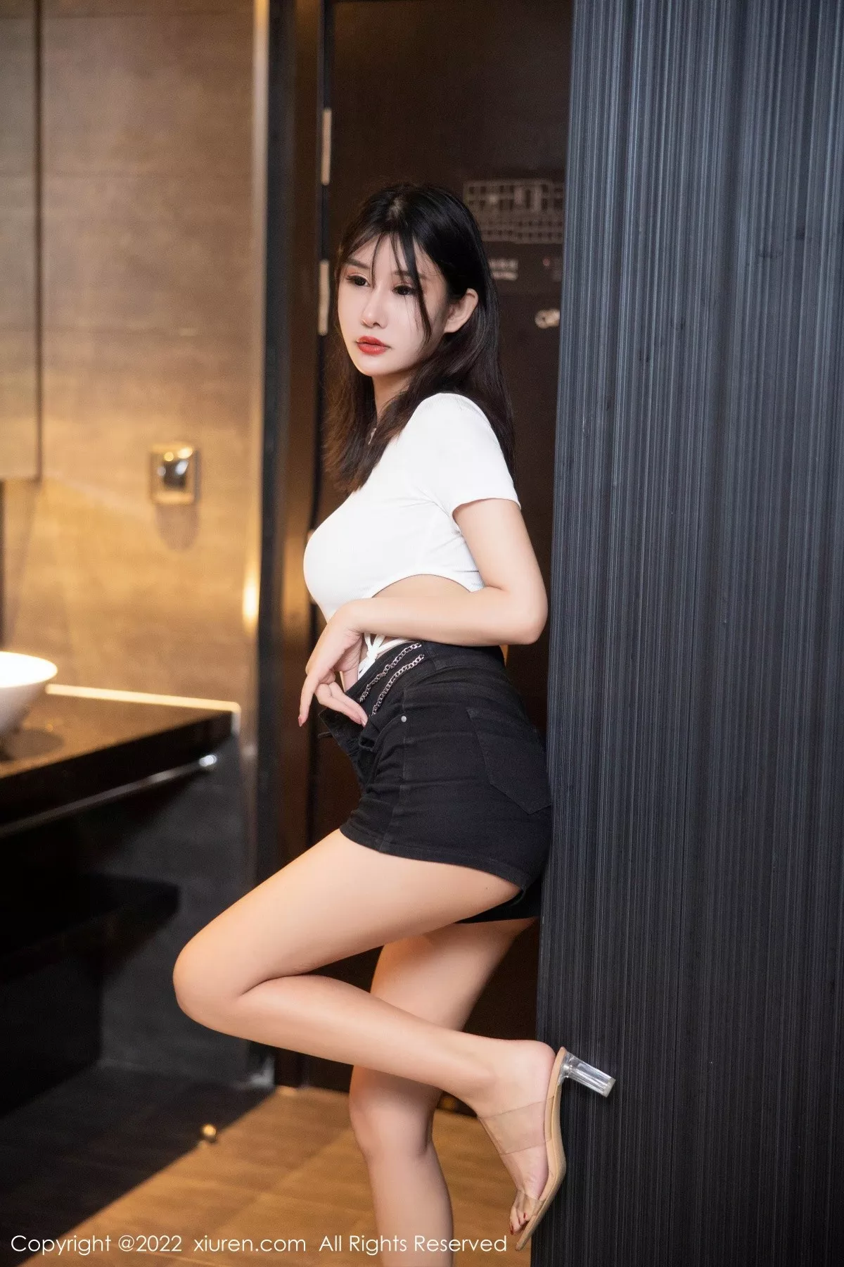 [XiuRen秀人网]第5546期夏沫沫写真  第2张-《94零社区》