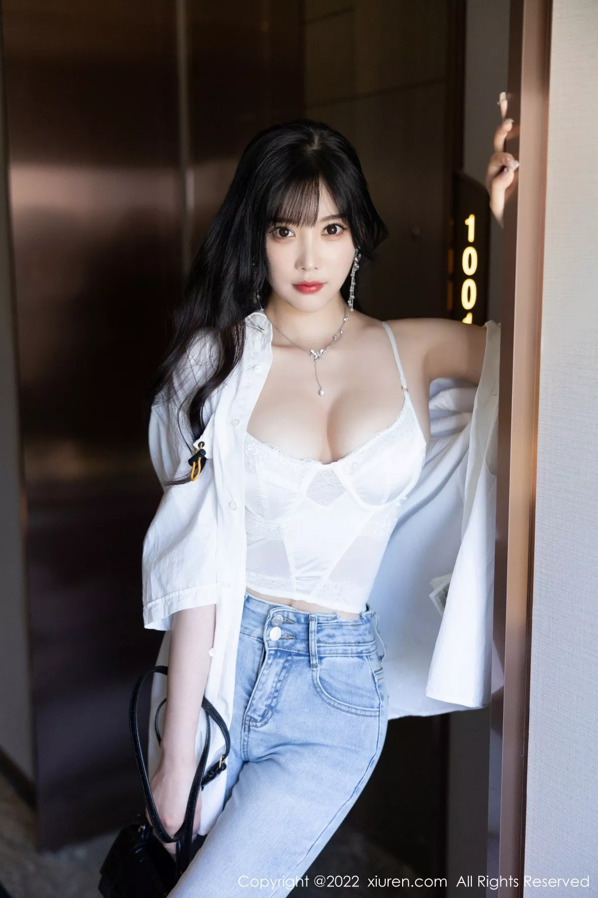 [XiuRen秀人网]第5614期杨晨晨写真  第22张-《94零社区》