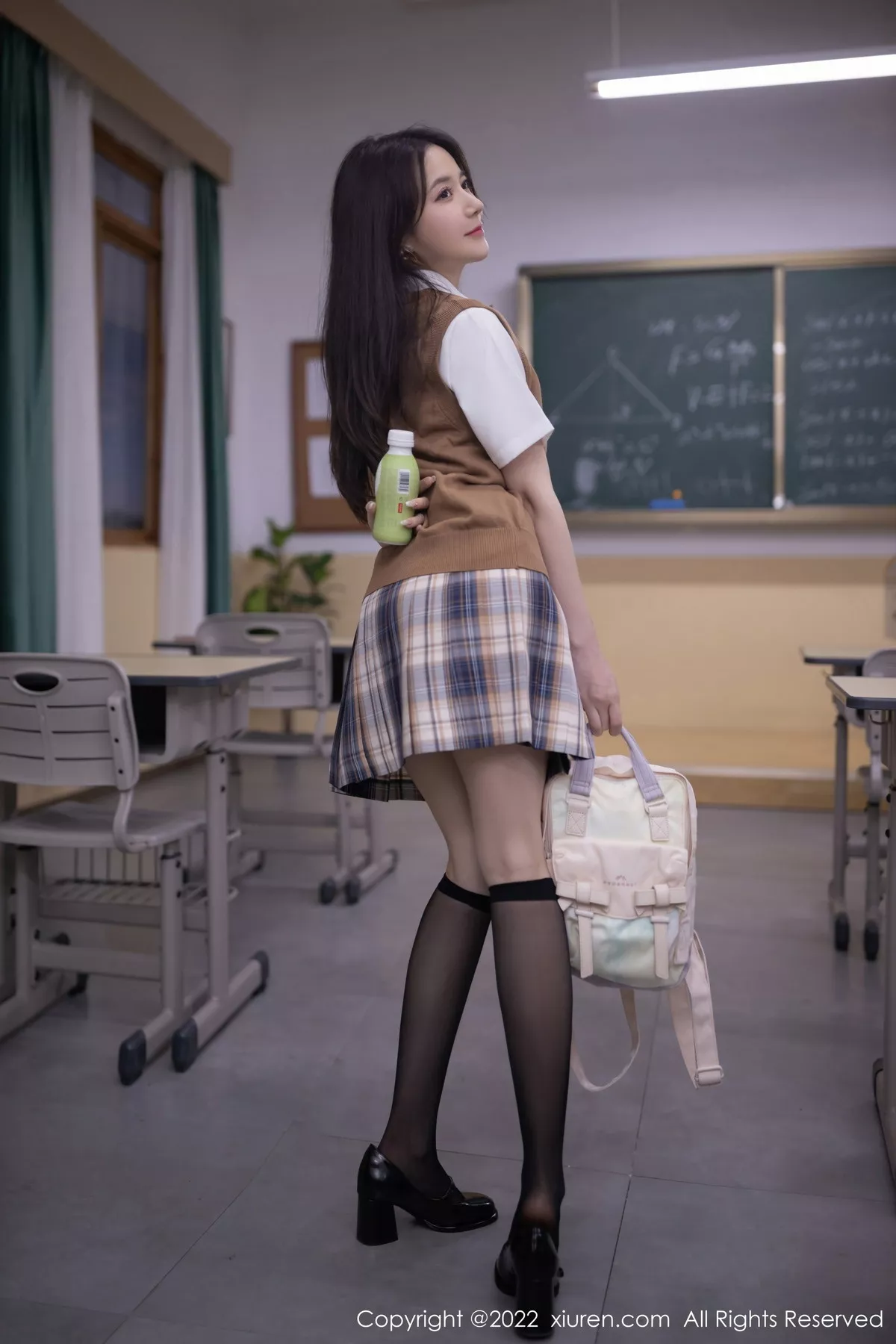 [XiuRen秀人网]第5673期鱼子酱写真  第3张-《94零社区》
