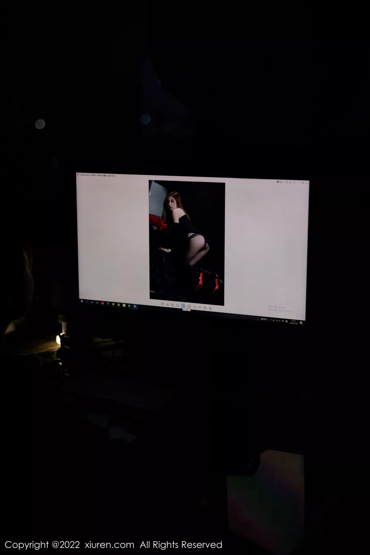 [XiuRen秀人网]第5671期绮里嘉写真  第1张-《94零社区》