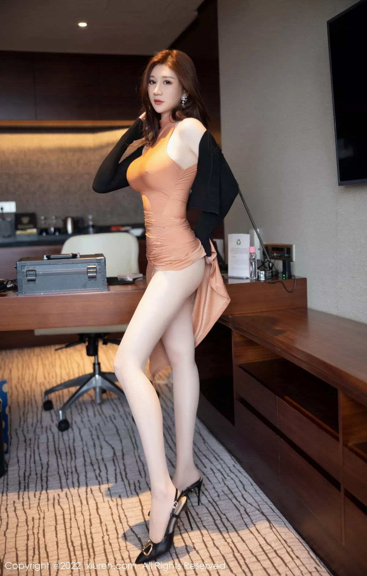[XiuRen秀人网]第5669期顾乔楠写真  第25张-《94零社区》