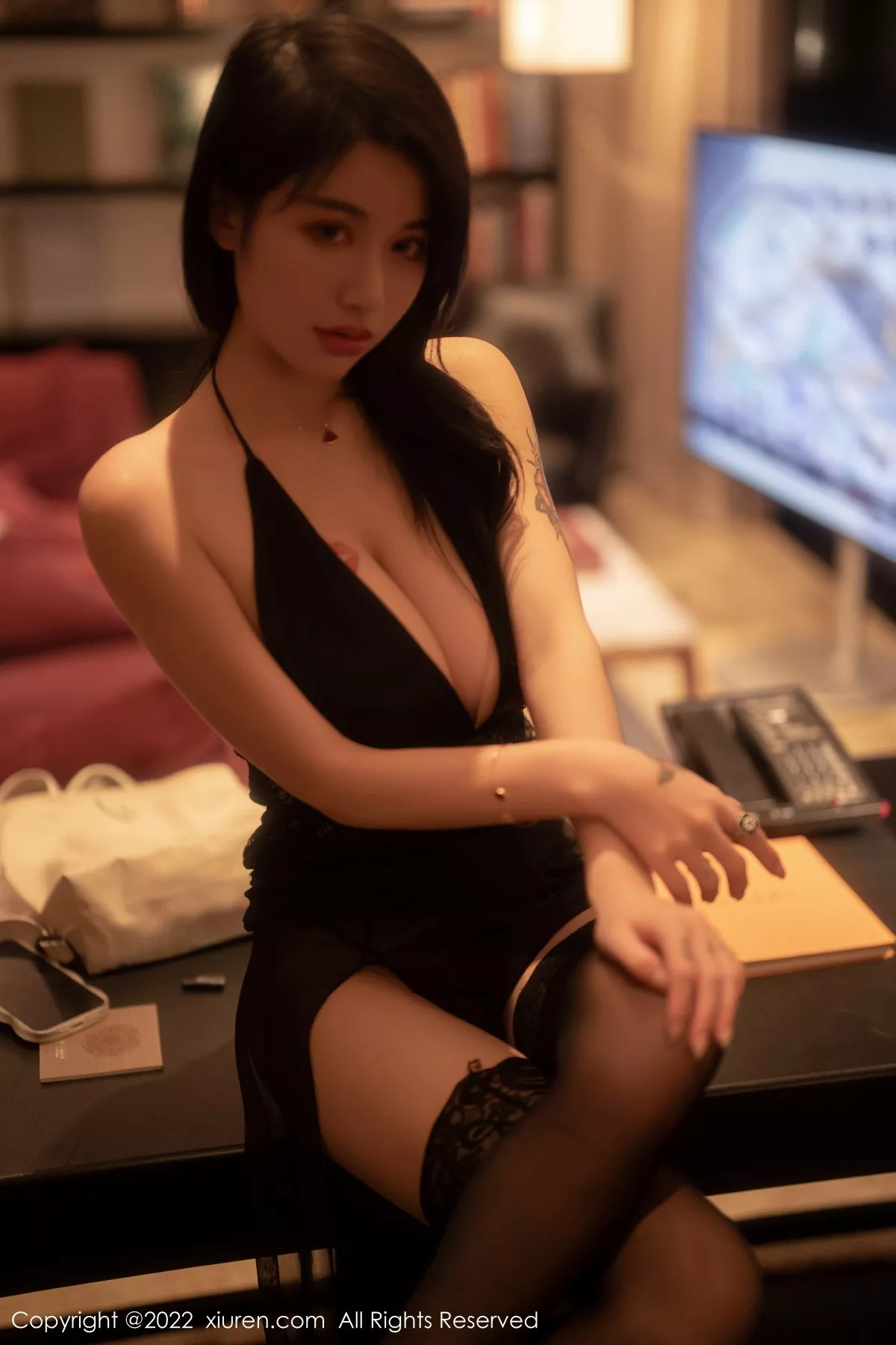 [XiuRen秀人网]第5722期美七写真  第8张-《94零社区》