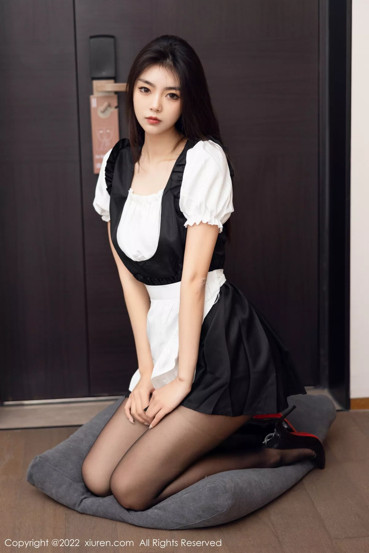 [XiuRen秀人网]第5706期可乐写真  第2张-《94零社区》