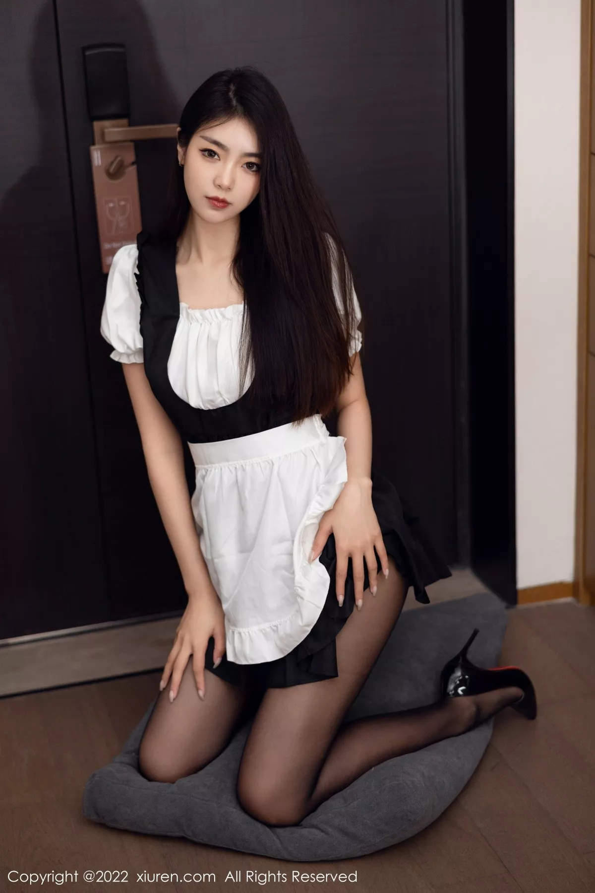 [XiuRen秀人网]第5706期可乐写真  第1张-《94零社区》