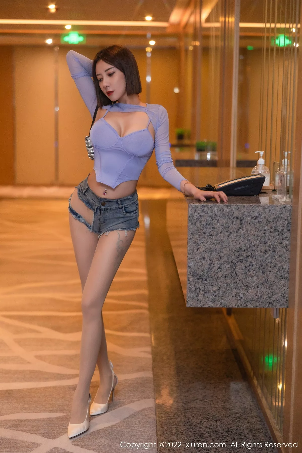 [XiuRen秀人网]第5779期果儿写真  第3张-《94零社区》