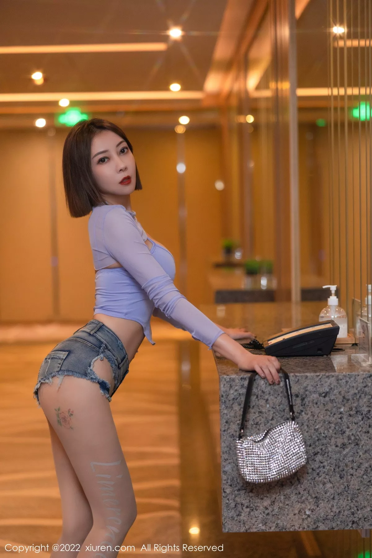 [XiuRen秀人网]第5779期果儿写真  第5张-《94零社区》