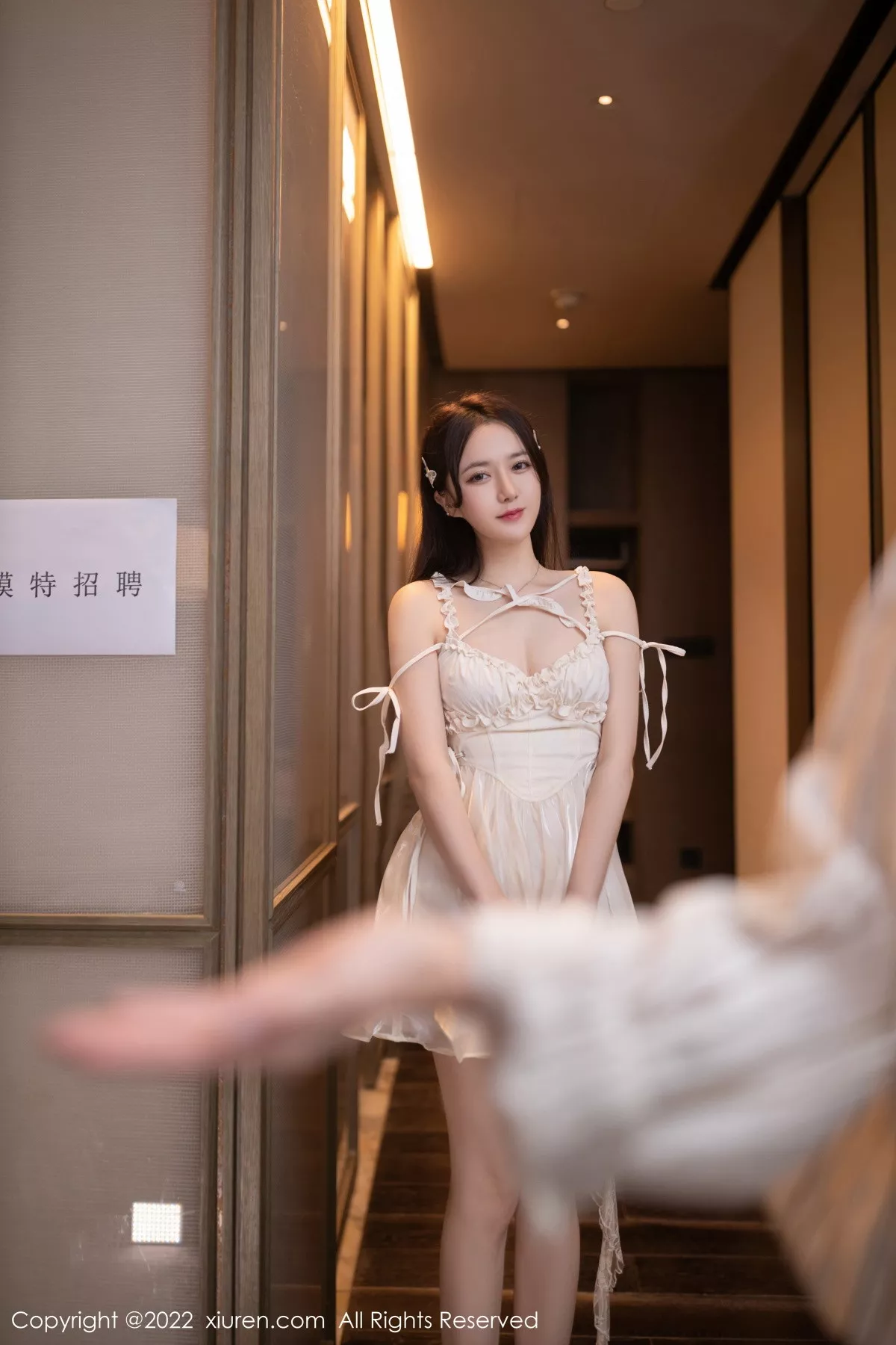 [XiuRen秀人网]第5776期鱼子酱写真  第2张-《94零社区》