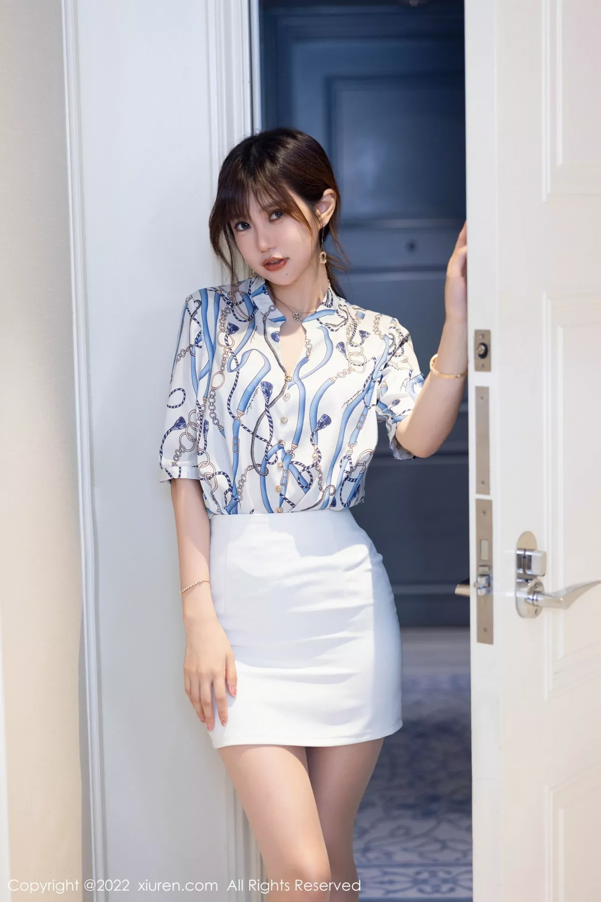 [XiuRen秀人网]第5775期绮里嘉写真  第3张-《94零社区》