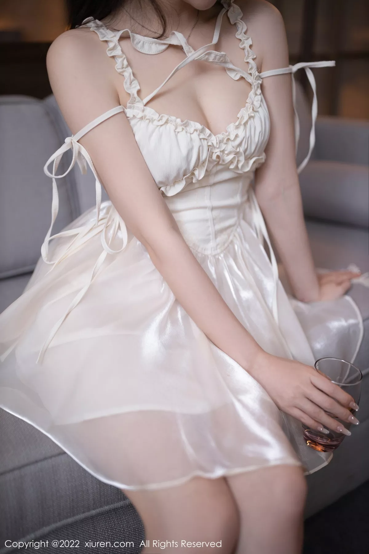 [XiuRen秀人网]第5776期鱼子酱写真  第8张-《94零社区》