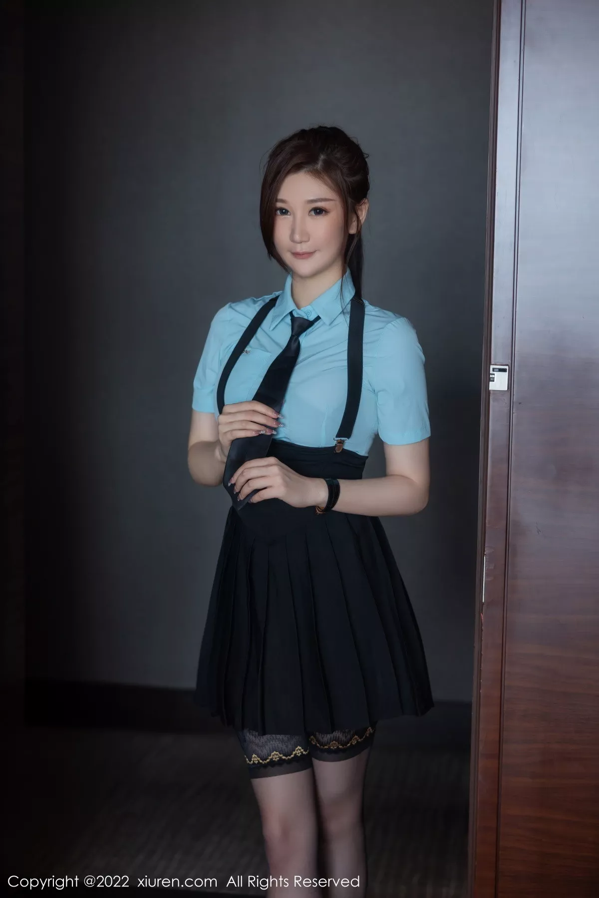 [XiuRen秀人网]第5773期顾乔楠写真  第1张-《94零社区》