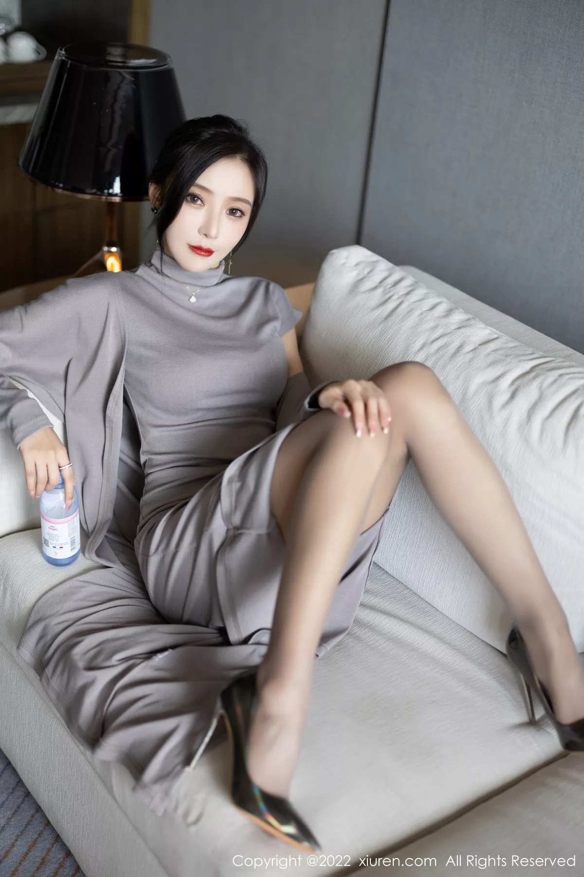 [XiuRen秀人网]第5745期王馨瑶写真  第28张-《94零社区》