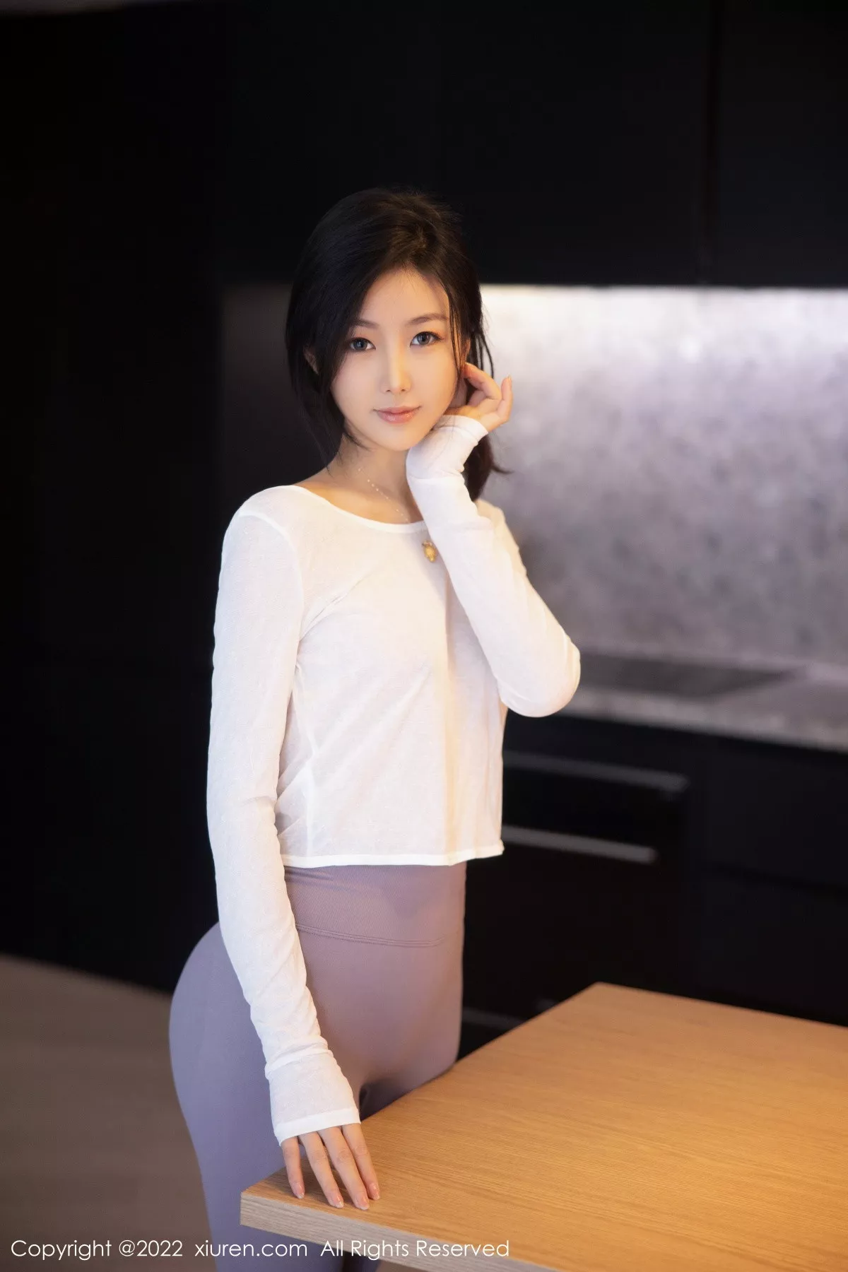 [XiuRen秀人网]第5799期苏苏阿写真  第2张-《94零社区》