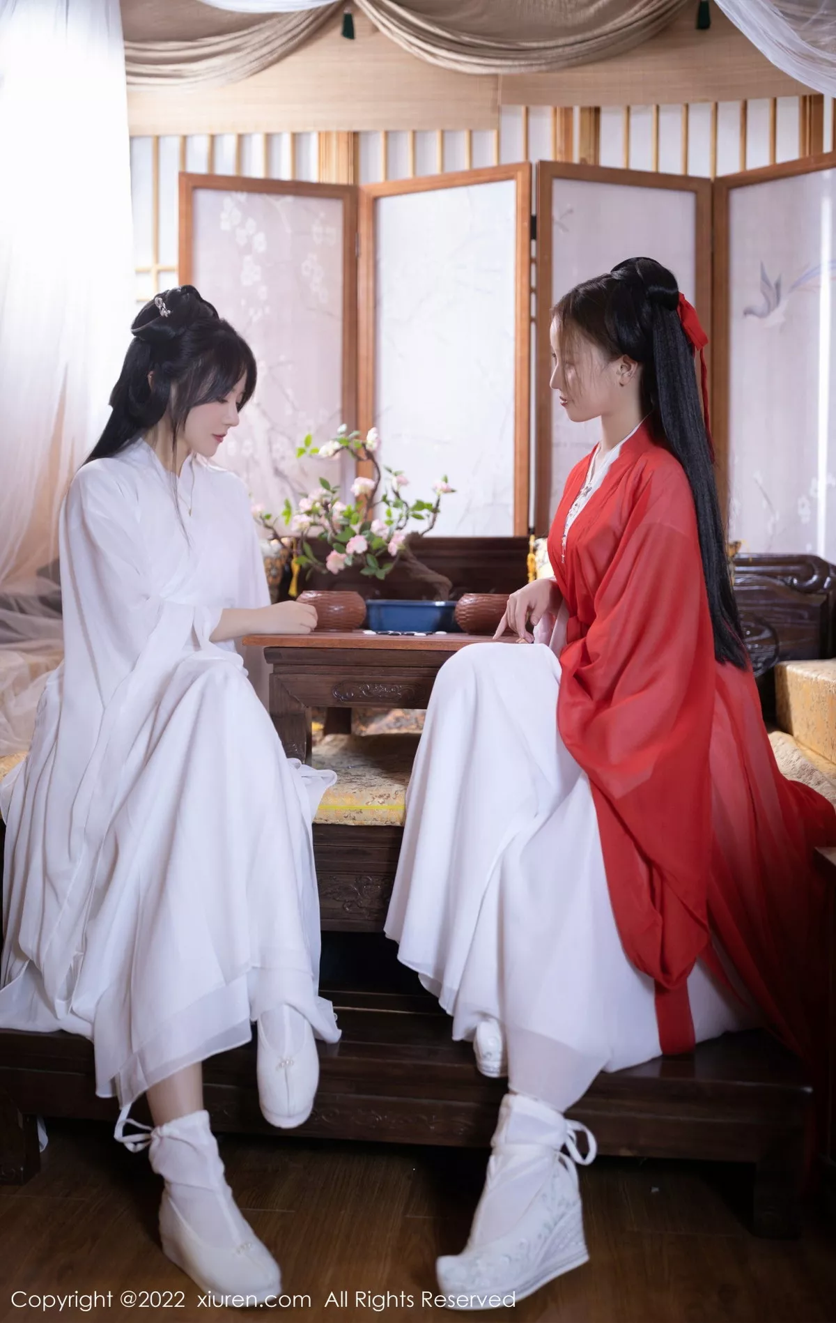 [XiuRen秀人网]第5811期鱼子酱写真  第2张-《94零社区》