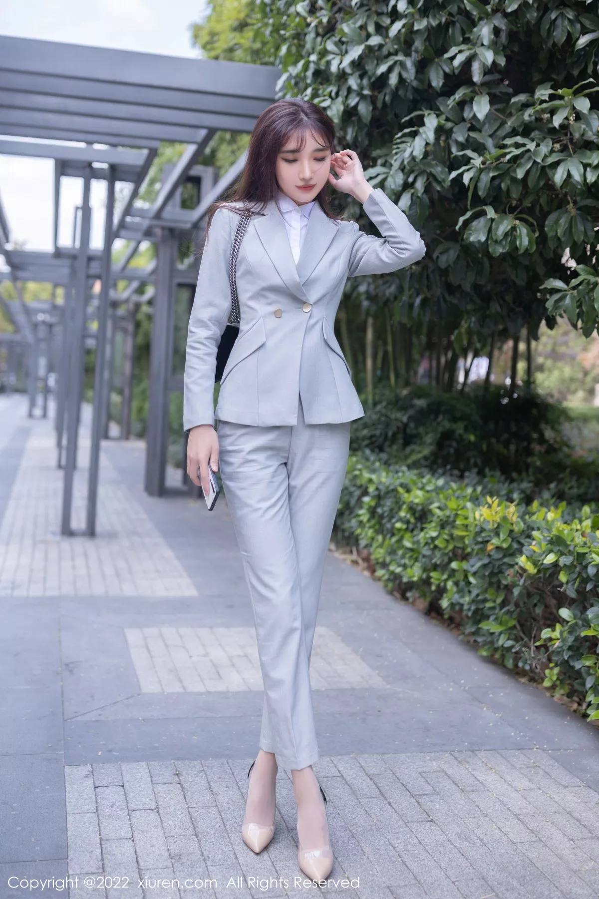 [XiuRen秀人网]第5840期陆萱萱写真  第2张-《94零社区》