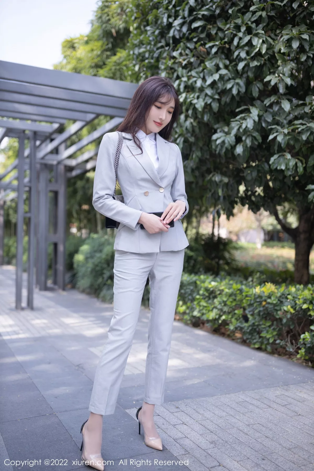 [XiuRen秀人网]第5840期陆萱萱写真  第3张-《94零社区》