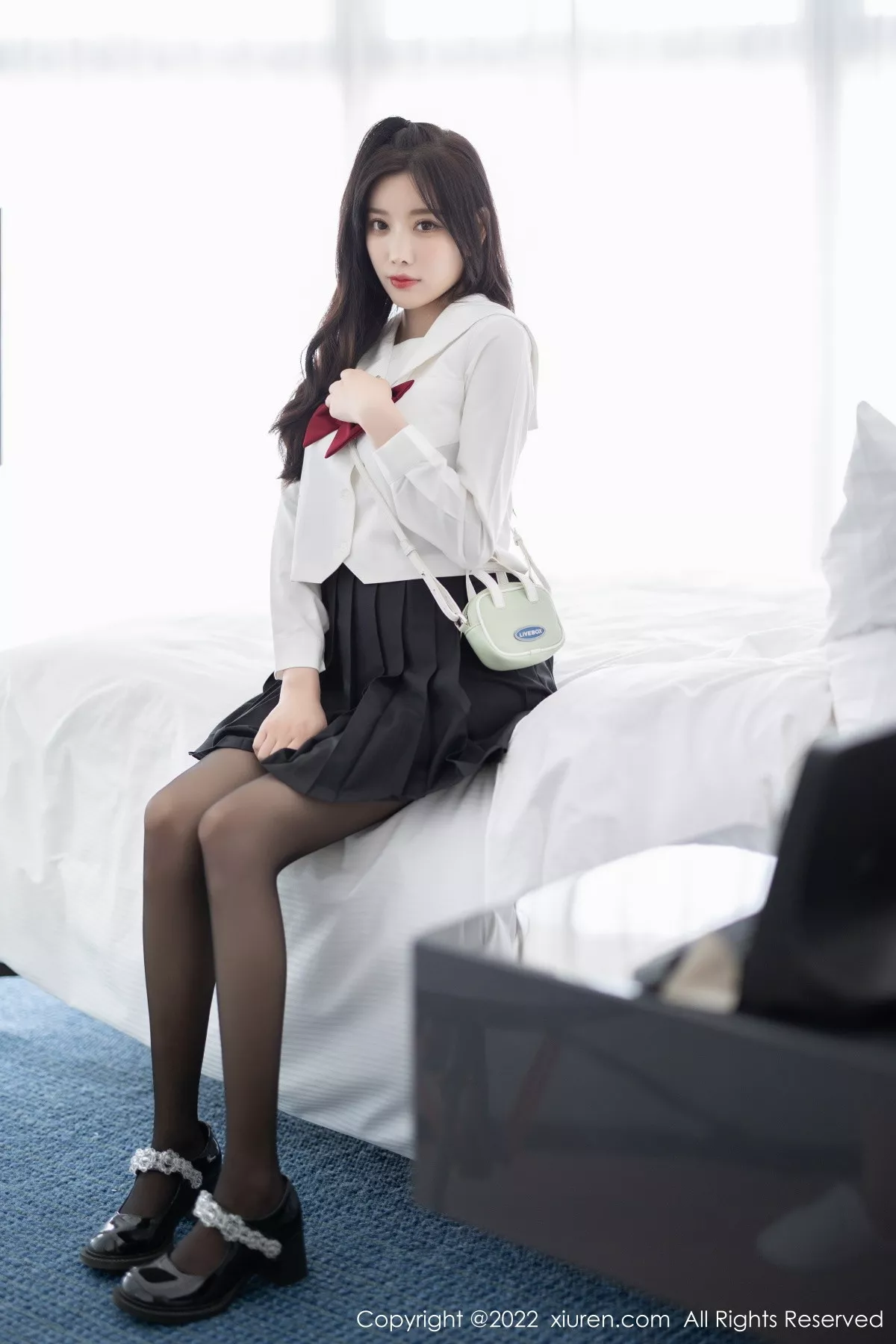 [XiuRen秀人网]第5823期杨晨晨写真  第2张-《94零社区》