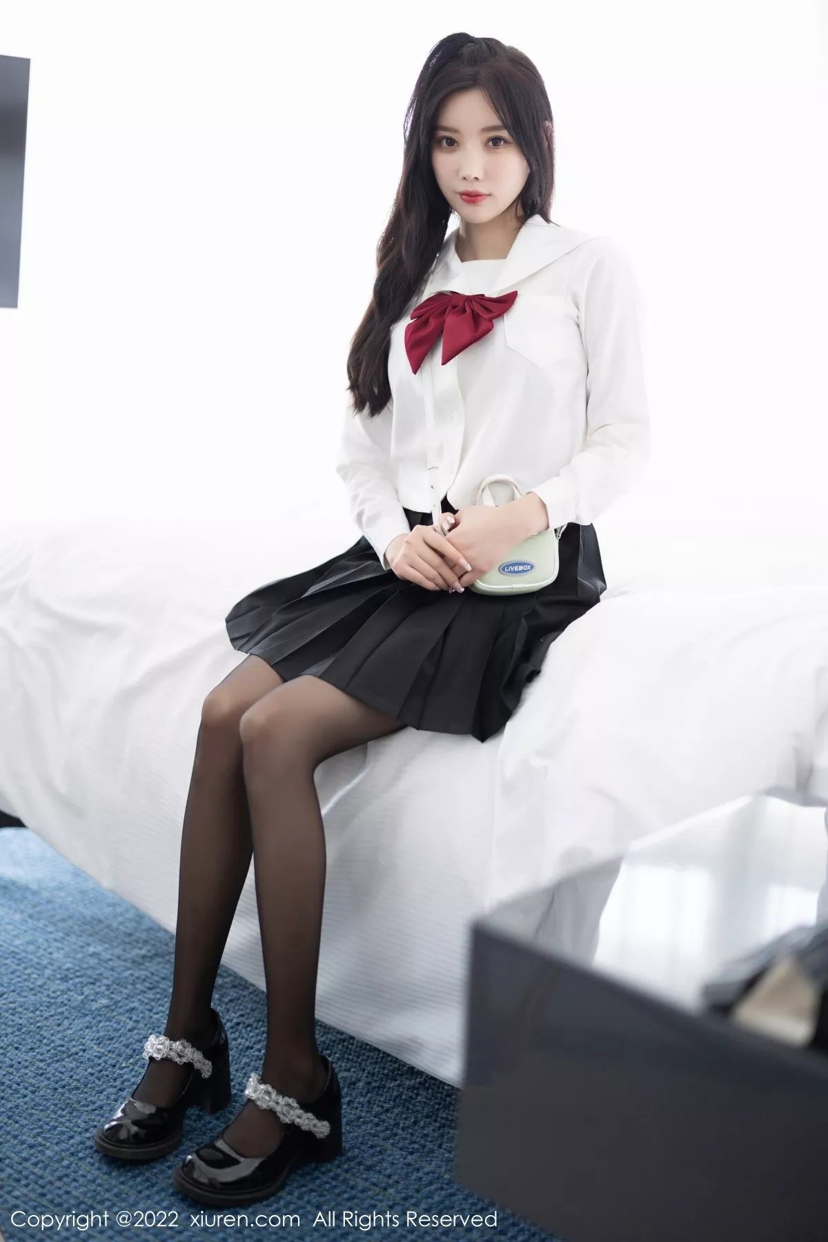 [XiuRen秀人网]第5823期杨晨晨写真  第1张-《94零社区》