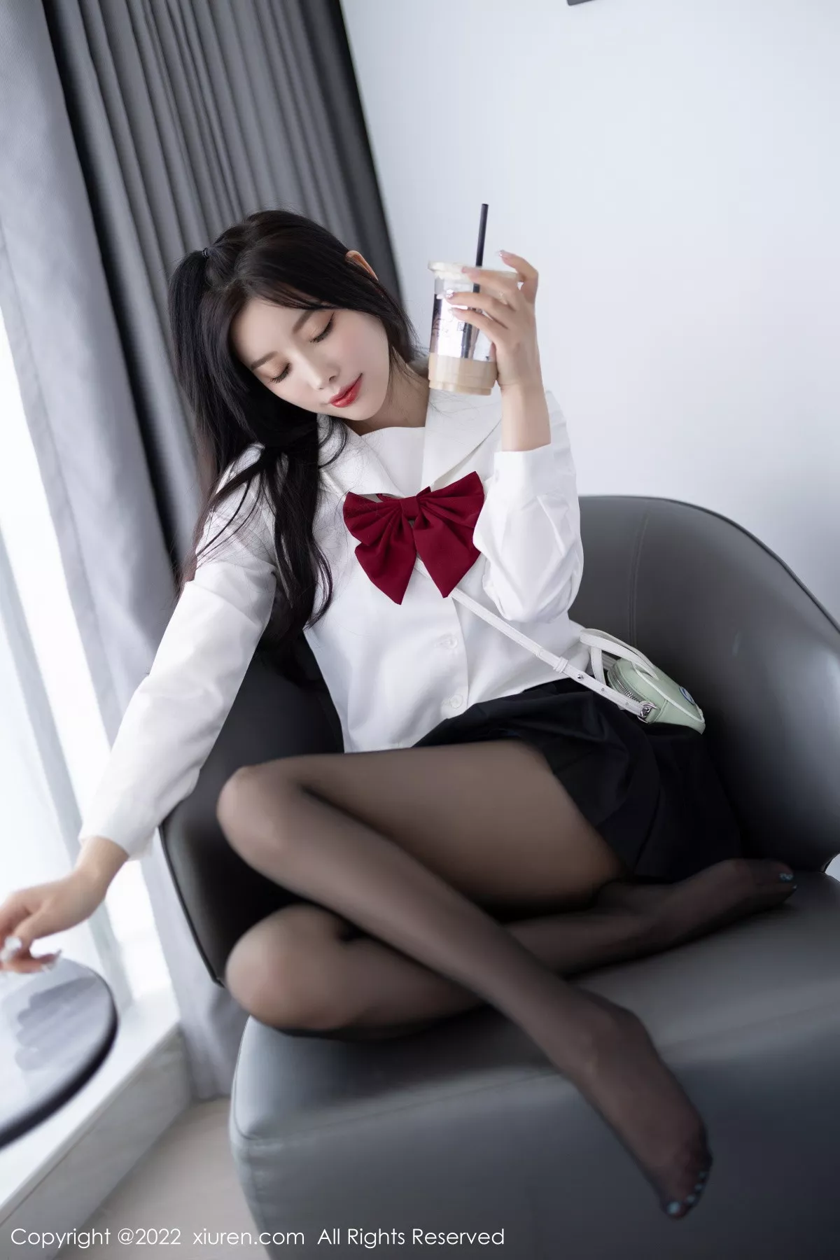 [XiuRen秀人网]第5823期杨晨晨写真  第25张-《94零社区》