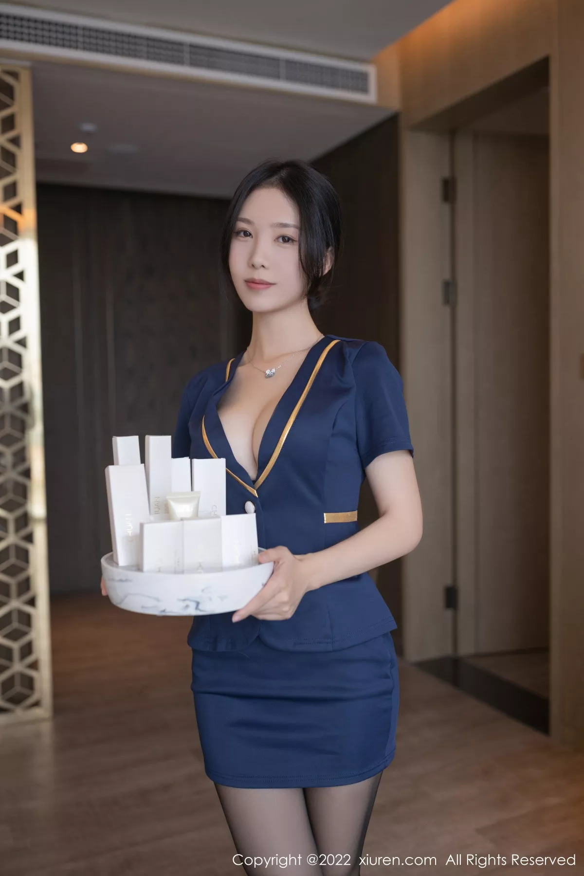 [XiuRen秀人网]第5866期利世写真  第7张-《94零社区》