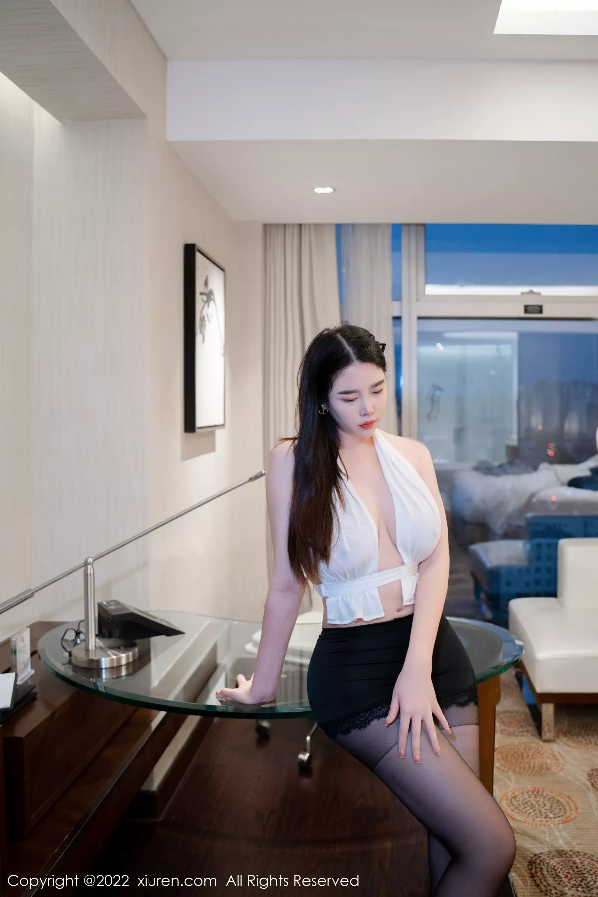 [XiuRen秀人网]第5917期樱桃小犊子写真  第12张-《94零社区》
