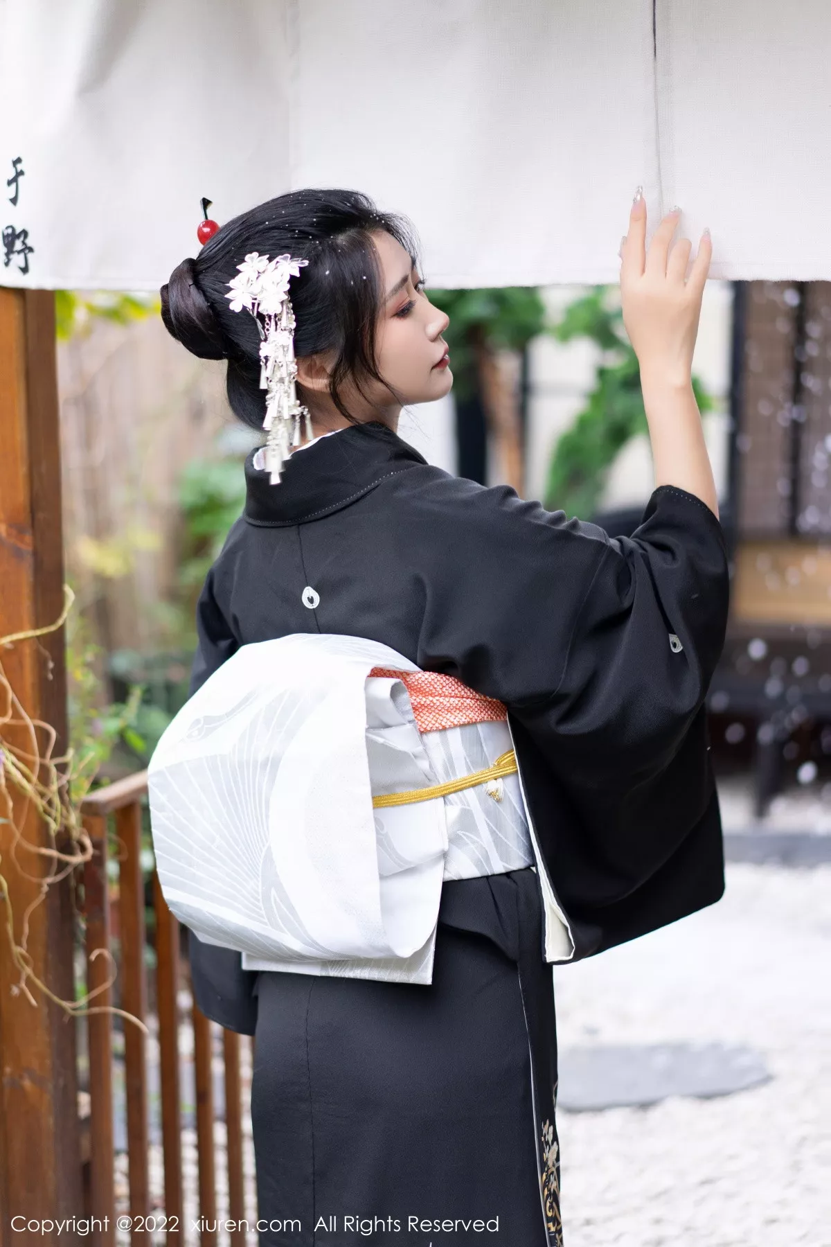 [XiuRen秀人网]第5932期阿姣写真  第9张-《94零社区》