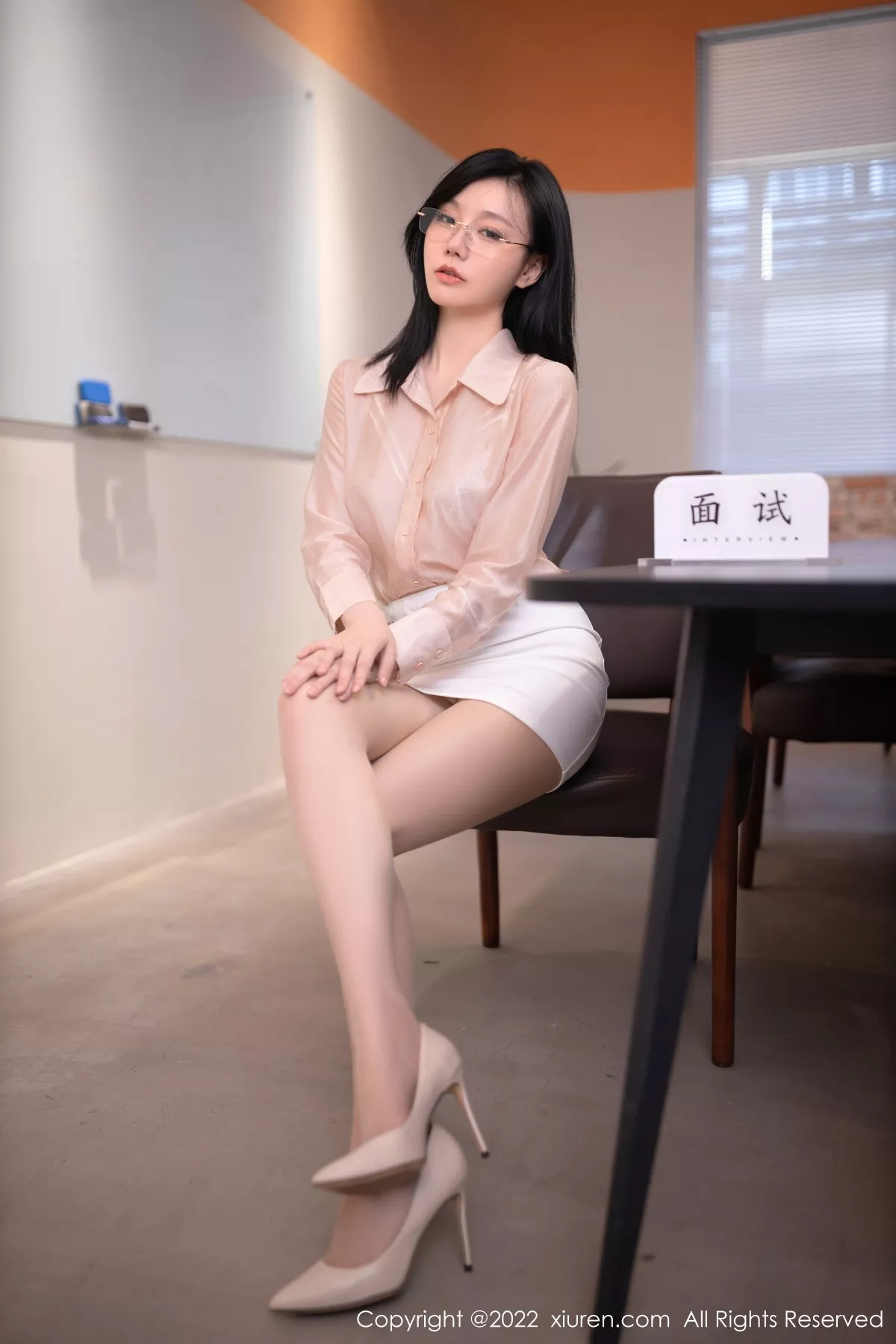 [XiuRen秀人网]第5960期安然写真  第2张-《94零社区》