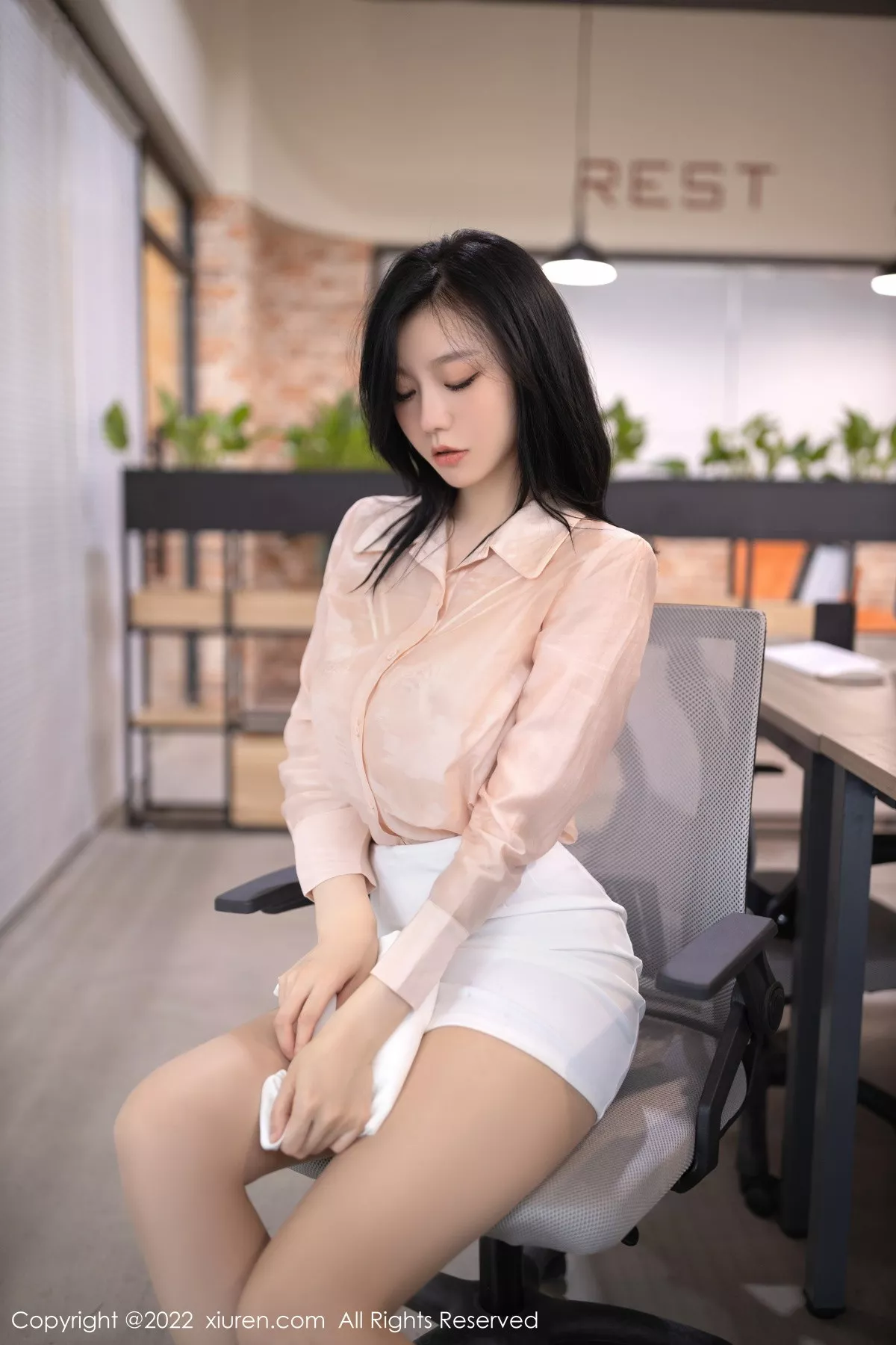 [XiuRen秀人网]第5960期安然写真  第33张-《94零社区》