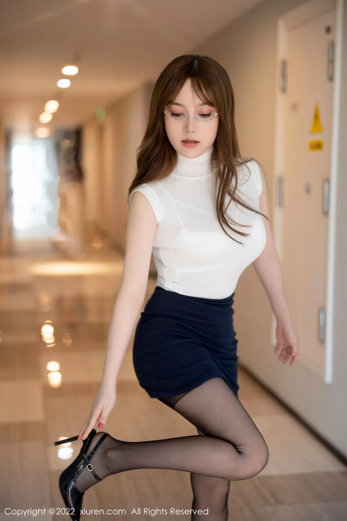 [XiuRen秀人网]第6005期豆瓣酱写真  第14张-《94零社区》