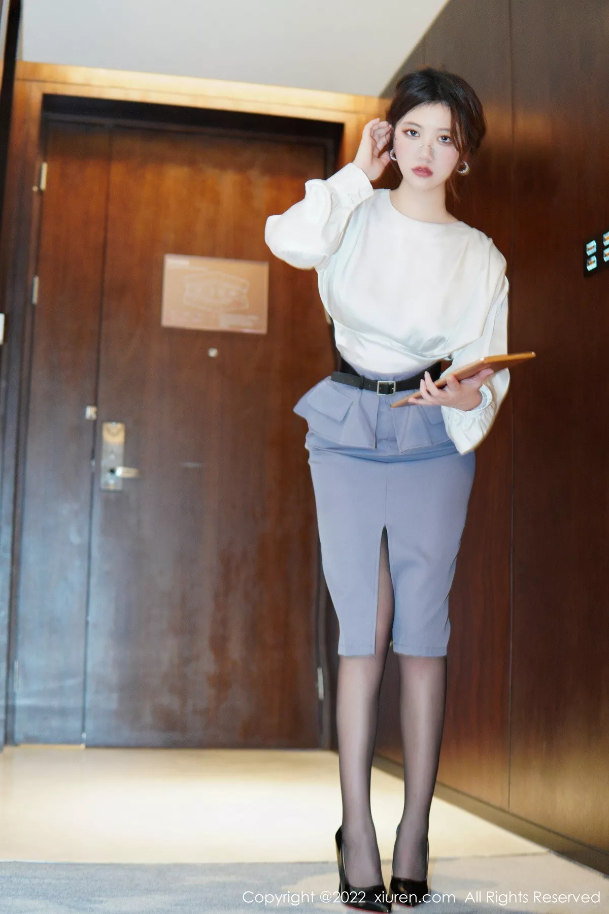 [XiuRen秀人网]第6028期奈奈子写真  第3张-《94零社区》