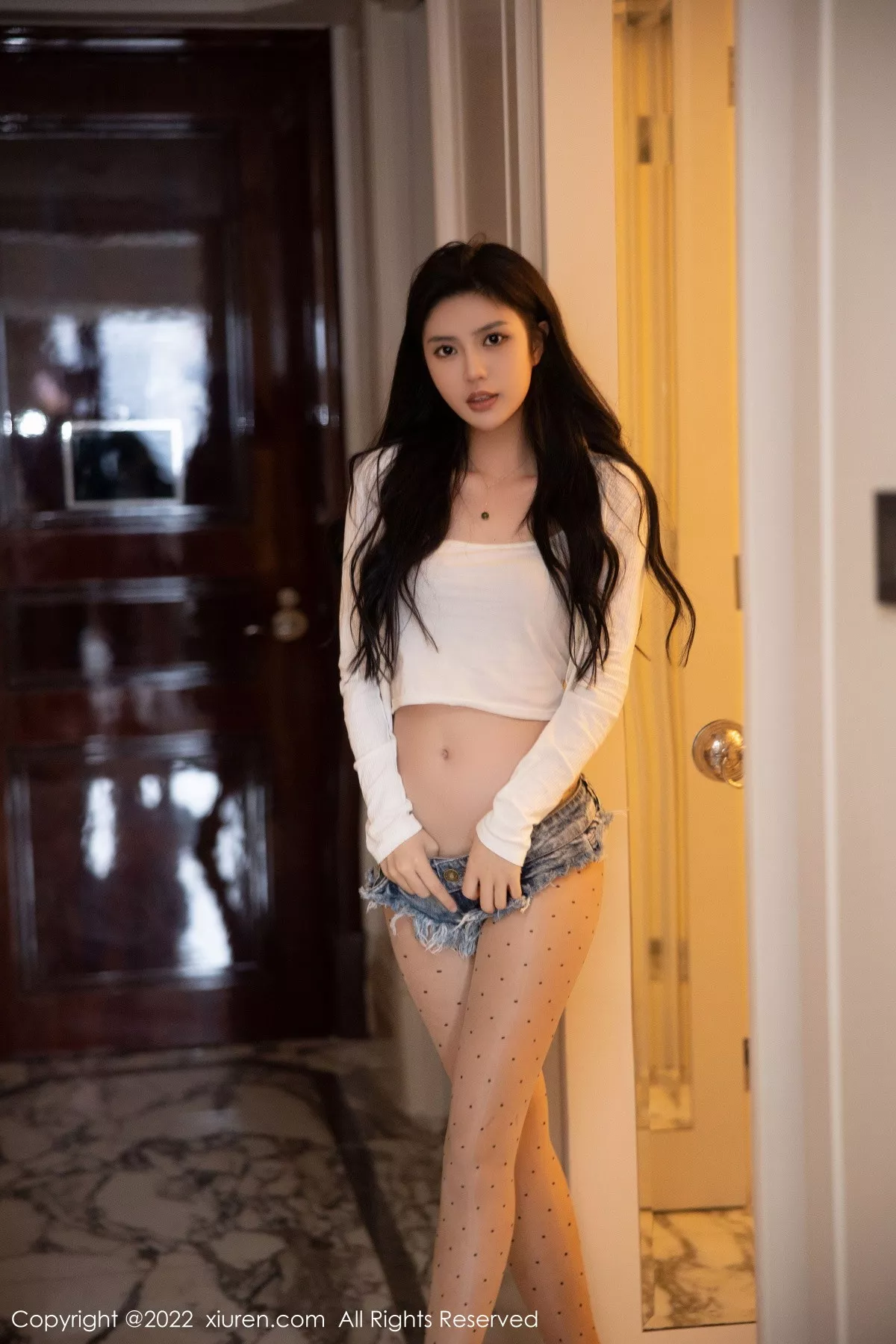 [XiuRen秀人网]第6047期浅浅写真  第1张-《94零社区》