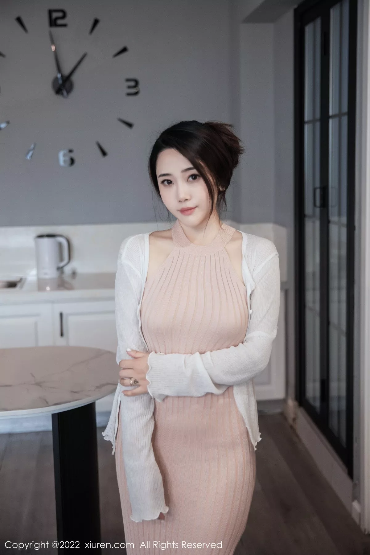 [XiuRen秀人网]第6066期严利娅写真  第8张-《94零社区》