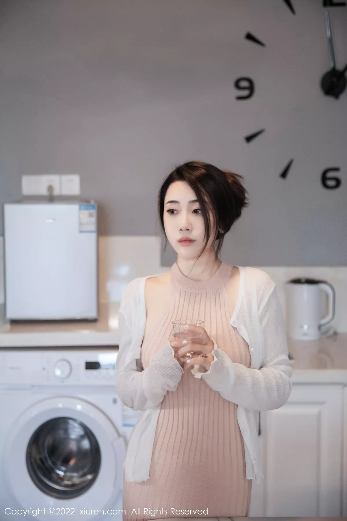 [XiuRen秀人网]第6066期严利娅写真  第9张-《94零社区》