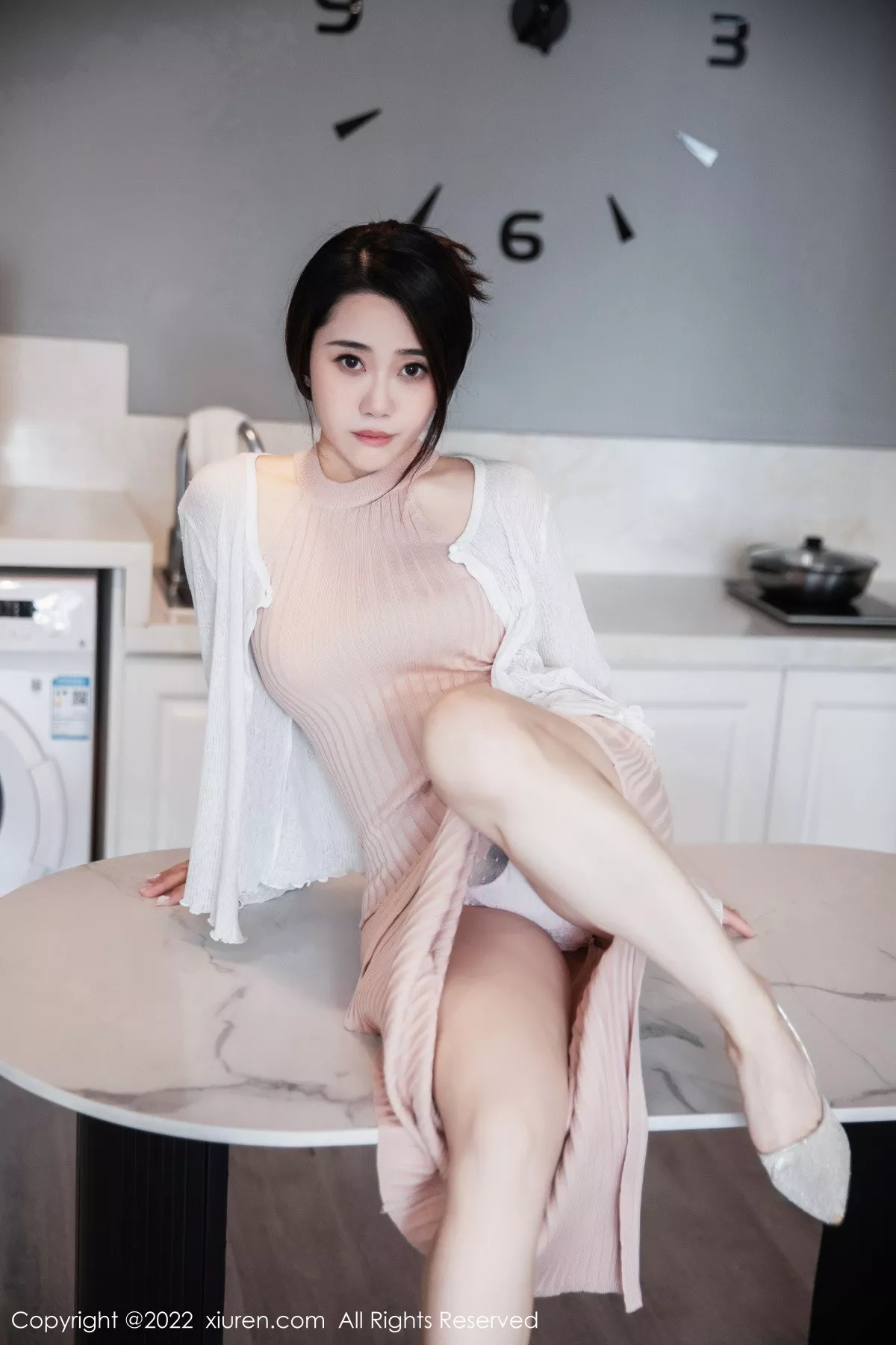 [XiuRen秀人网]第6066期严利娅写真  第16张-《94零社区》