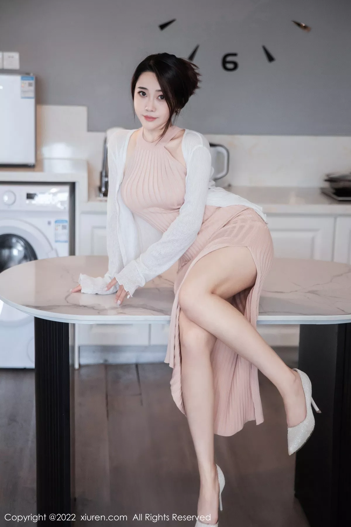 [XiuRen秀人网]第6066期严利娅写真  第15张-《94零社区》