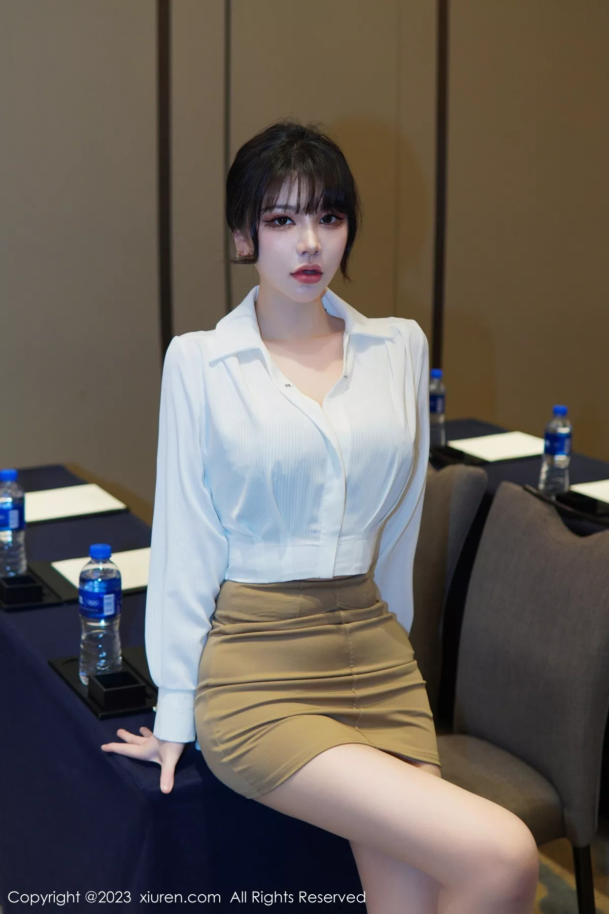 [XiuRen秀人网]第6111期桃桃子写真  第6张-《94零社区》