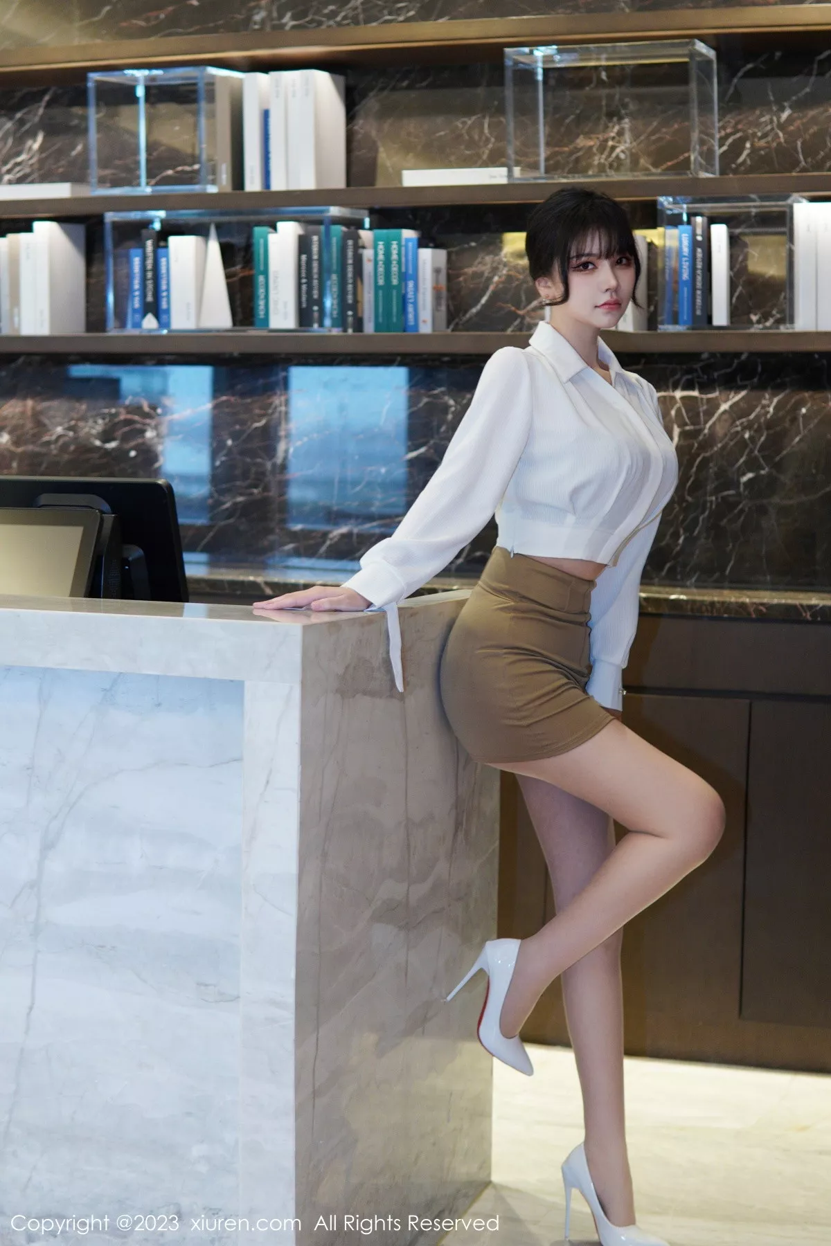 [XiuRen秀人网]第6111期桃桃子写真  第5张-《94零社区》