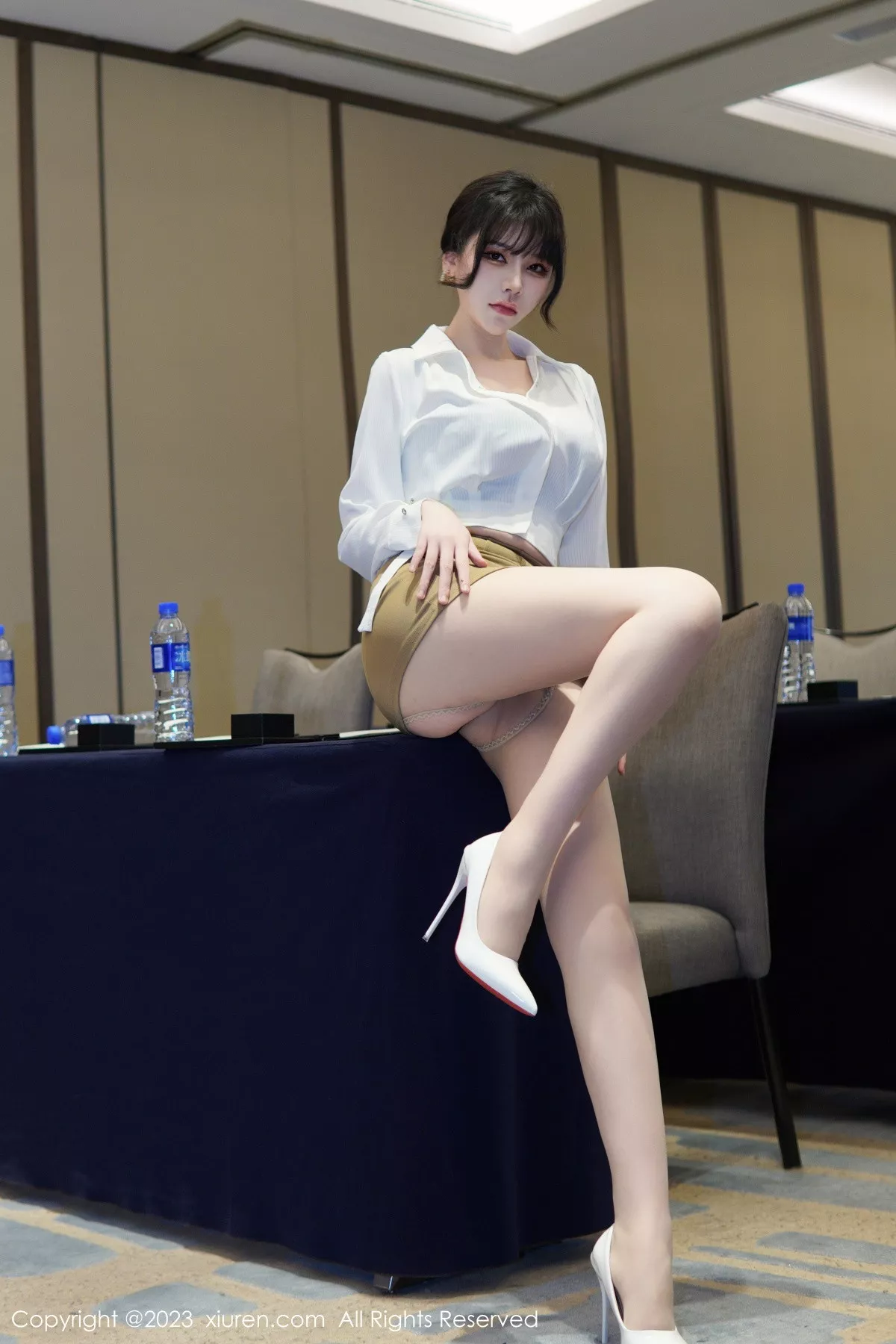 [XiuRen秀人网]第6111期桃桃子写真  第12张-《94零社区》