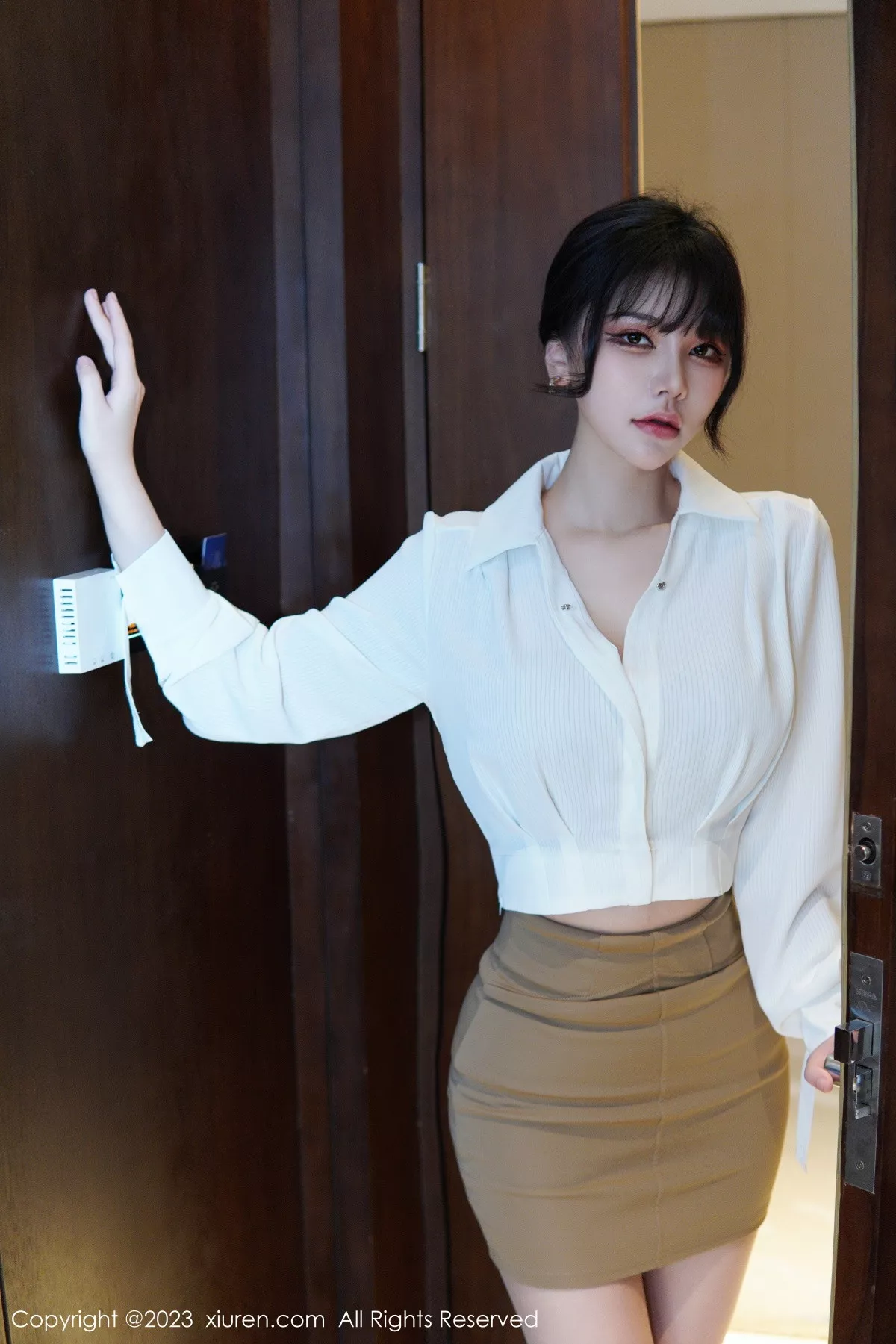 [XiuRen秀人网]第6111期桃桃子写真  第27张-《94零社区》