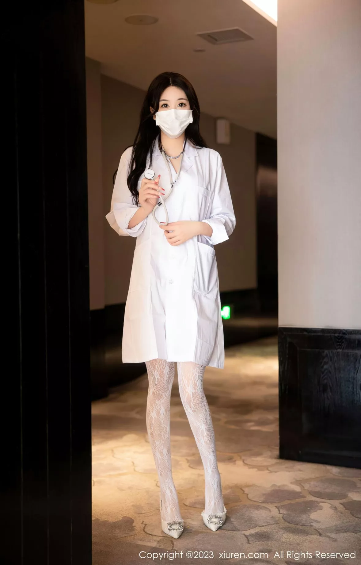 [XiuRen秀人网]第6130期江真真写真  第3张-《94零社区》