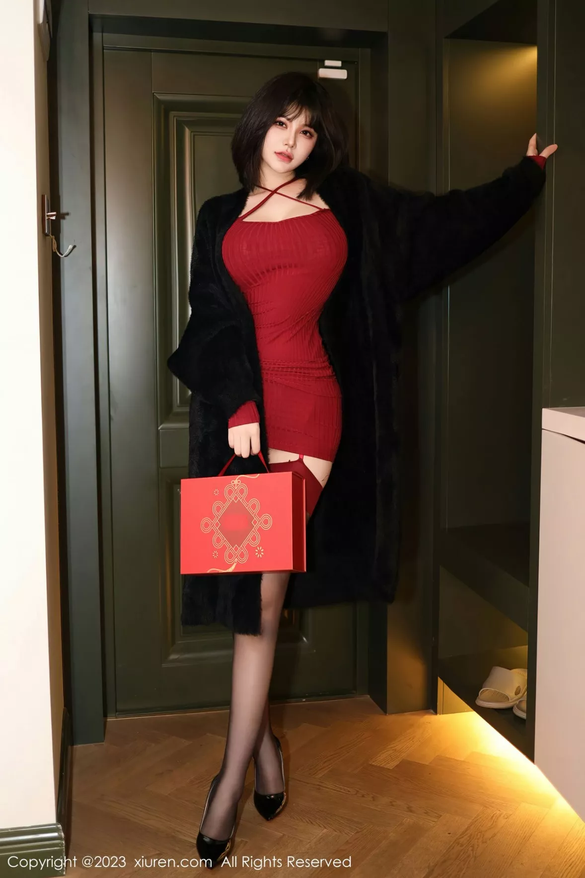 [XiuRen秀人网]第6144期桃桃子写真  第5张-《94零社区》