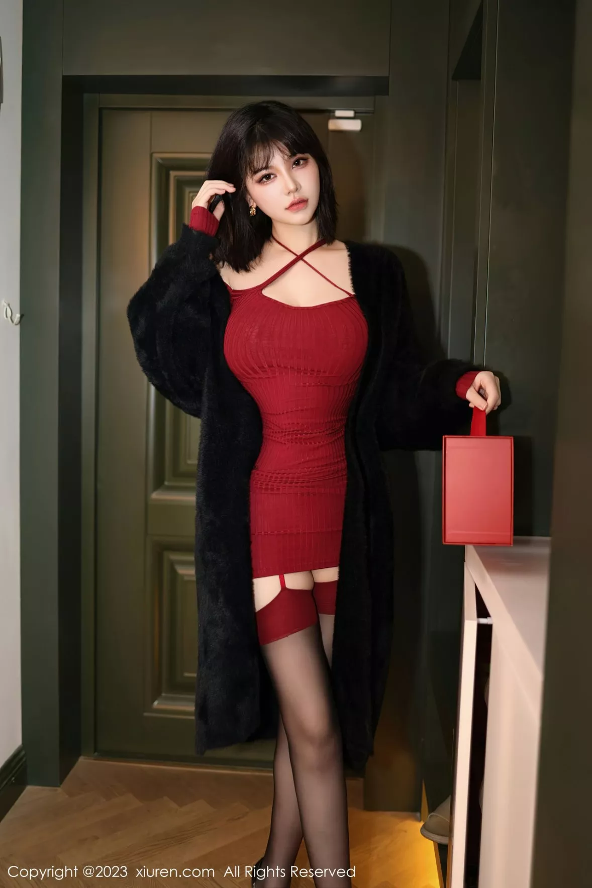[XiuRen秀人网]第6144期桃桃子写真  第7张-《94零社区》