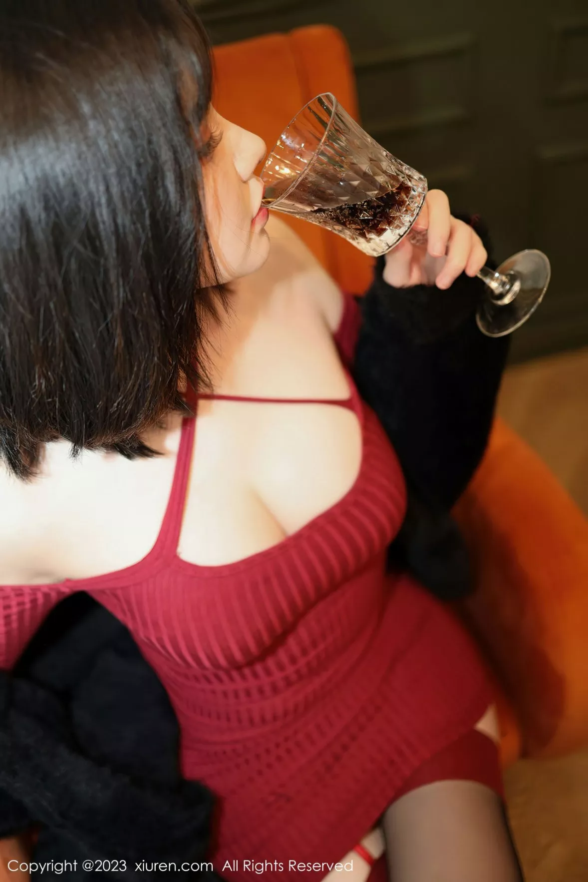 [XiuRen秀人网]第6144期桃桃子写真  第24张-《94零社区》